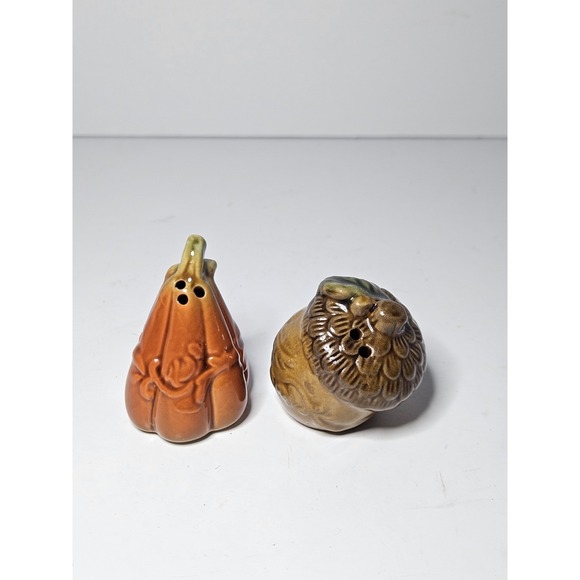 Cracker Barrel Other - Cracker Barrel Ceramic Gourd Acorn Salt and Pepper Shakers Set Fall Decor